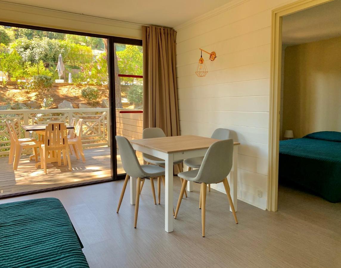 Aparthotel Les Pins 2*