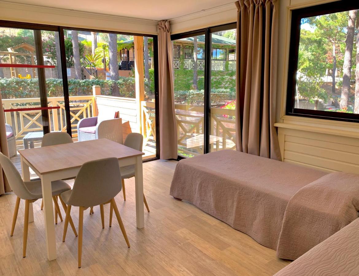 Aparthotel Les Pins 2*
