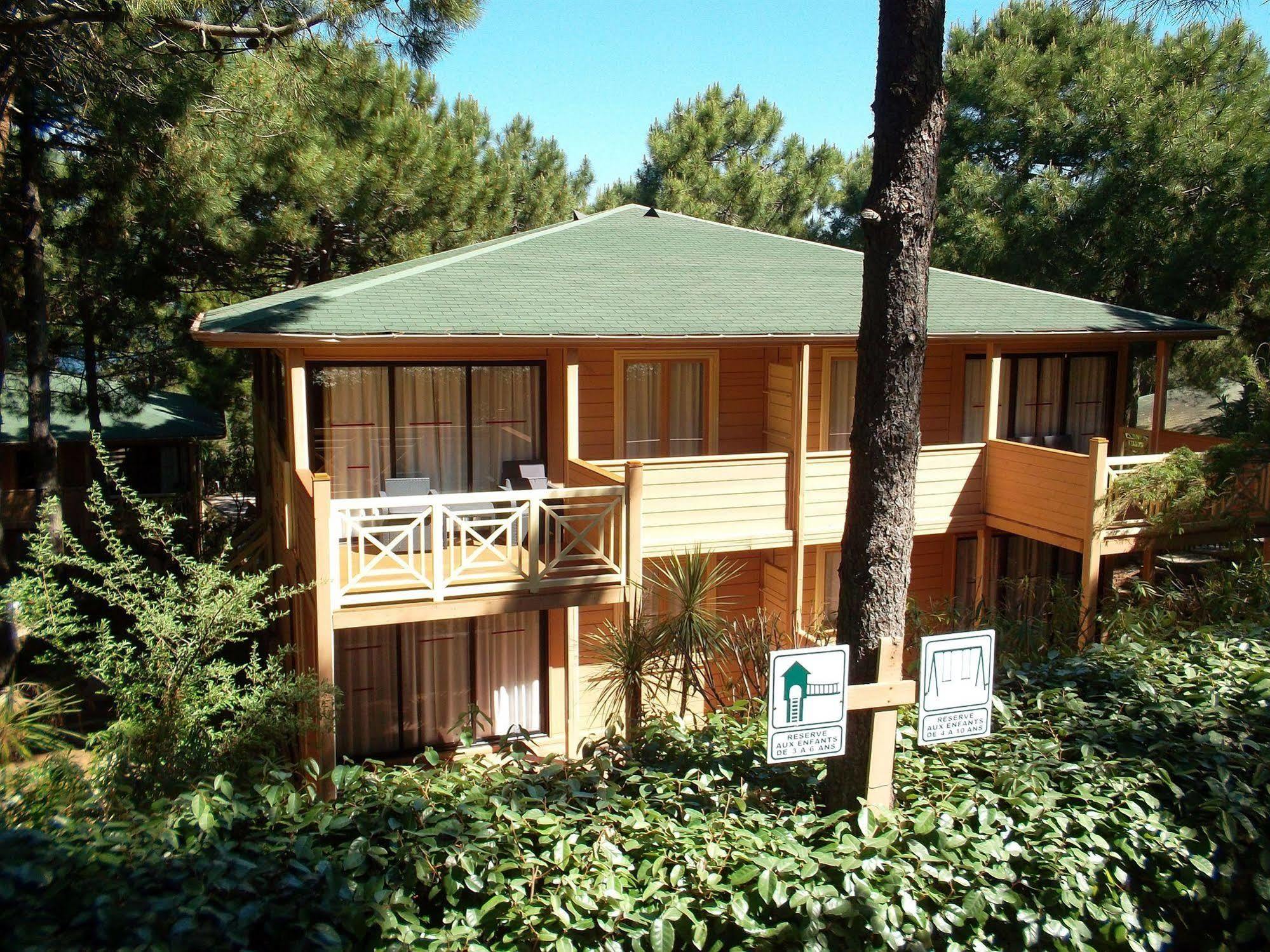 Les Pins