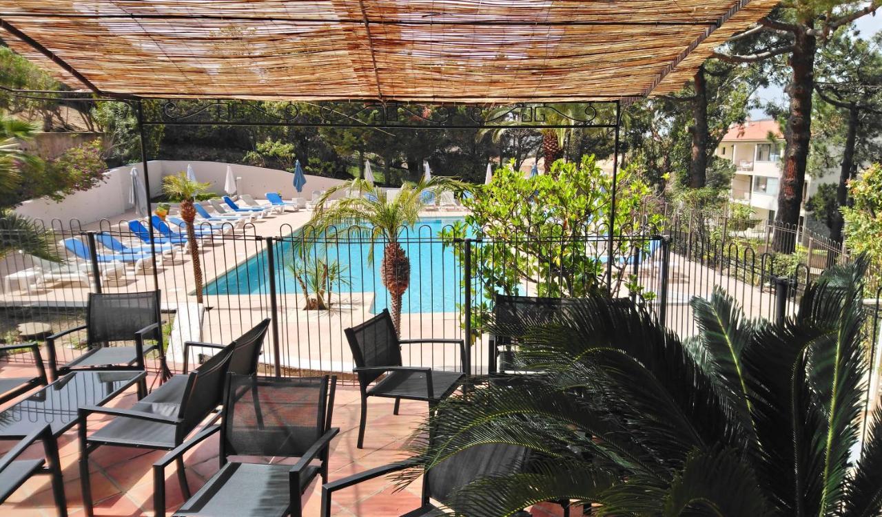 Aparthotel Les Pins Calvi (Corsica)