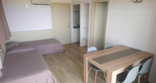 Les Pins Aparthotel Calvi (Corsica)